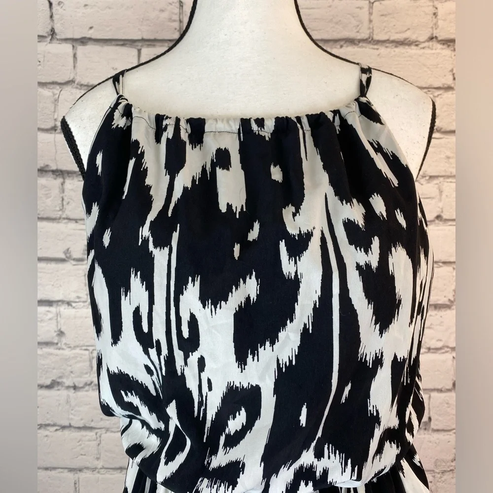 Athleta Maxi Dress size Small Black & White Floral Geometric Halter Built In Bra
